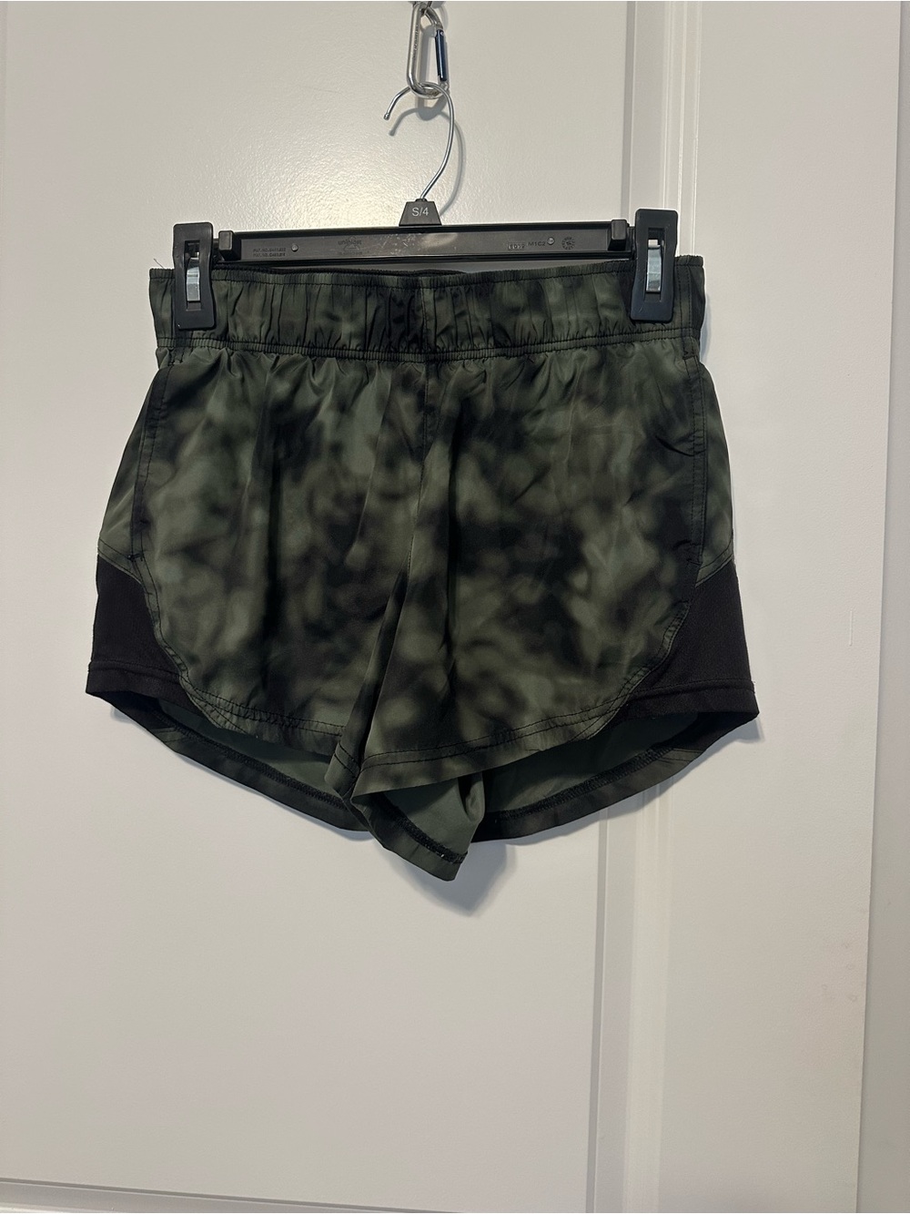 Athletic Works Olive Tie-Dye Performance Shorts with Black Panels size XS 0-2
